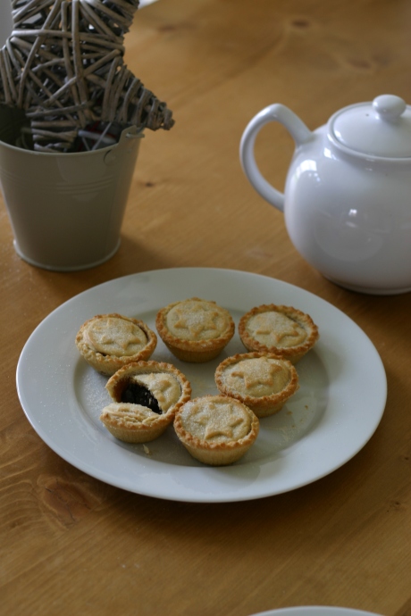 Comfort and Joy mince pies